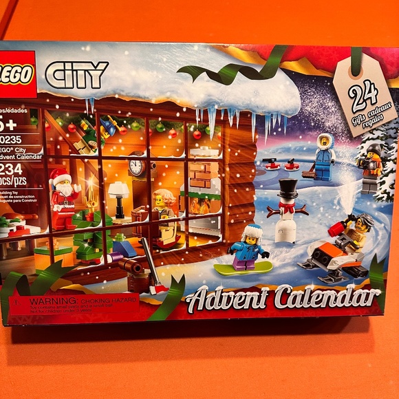 Lego City Advent Calendar 60235 - Picture 1 of 15